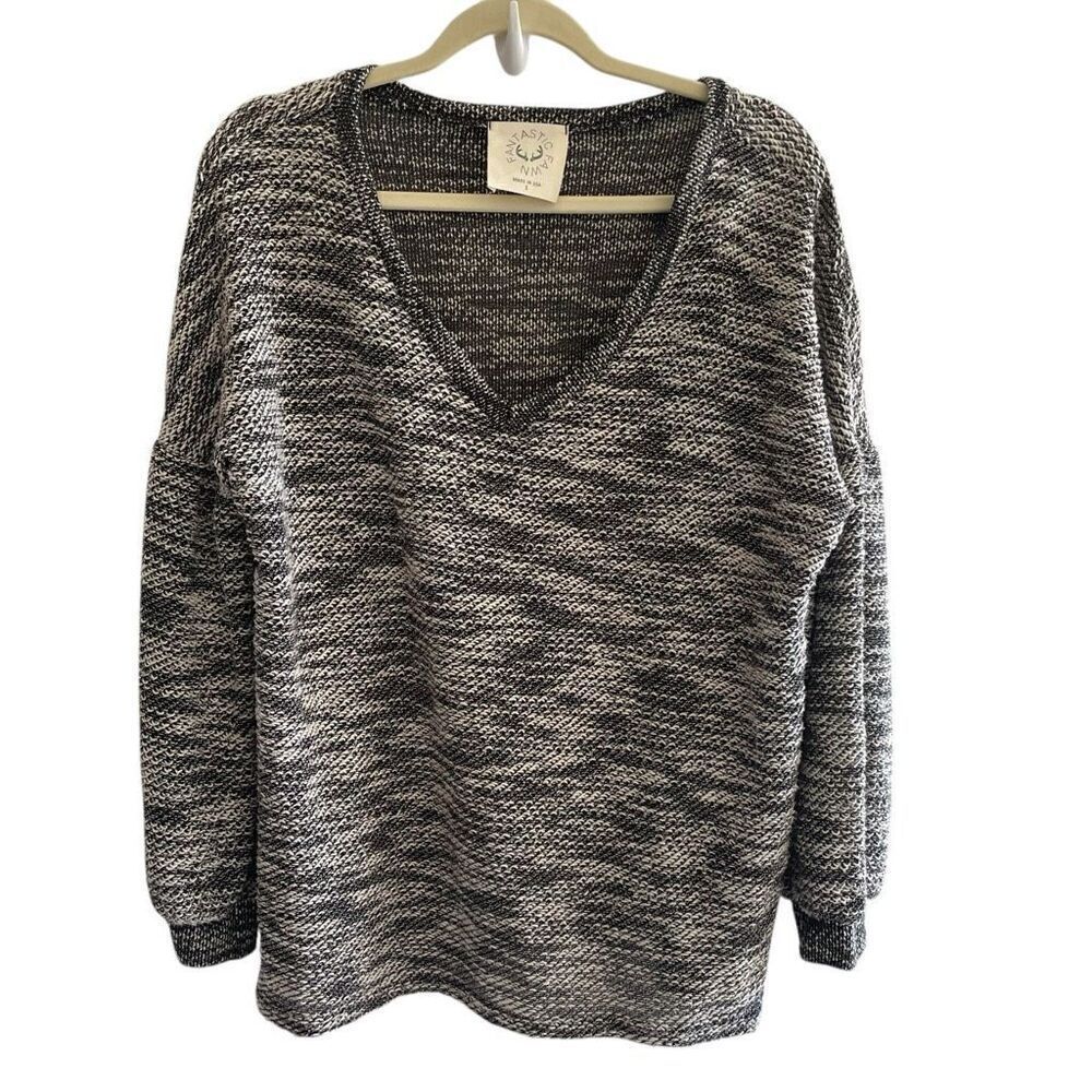 Fantastic Fawn Black White Oversized Knit Sweater Top Women’s Size Small V Neck
